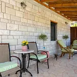 Дом отдыха Konstas Stone Island House In Meganisi