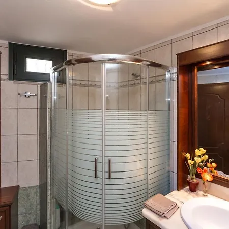 Konstas Stone Island House In Meganisi Holiday home Spartokhorion