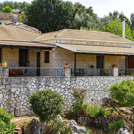 Konstas Stone Island House In Meganisi * Spartokhorion
