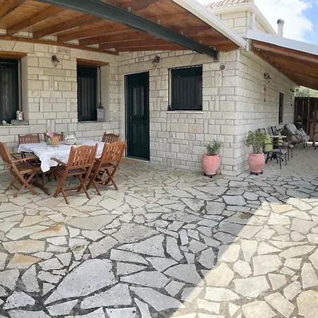 Konstas Stone Island House In Meganisi * Spartokhorion