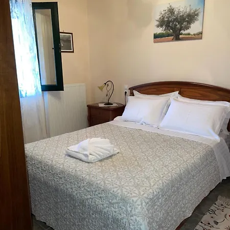 別荘 Konstas Stone Island House In Meganisi Spartokhórion
