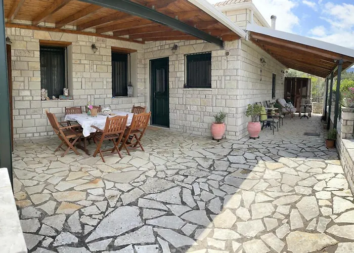 Konstas Stone Island House In Meganisi * Spartokhórion