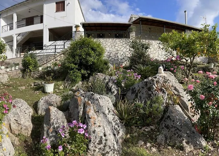 Konstas Stone Island House In Meganisi Spartokhórion